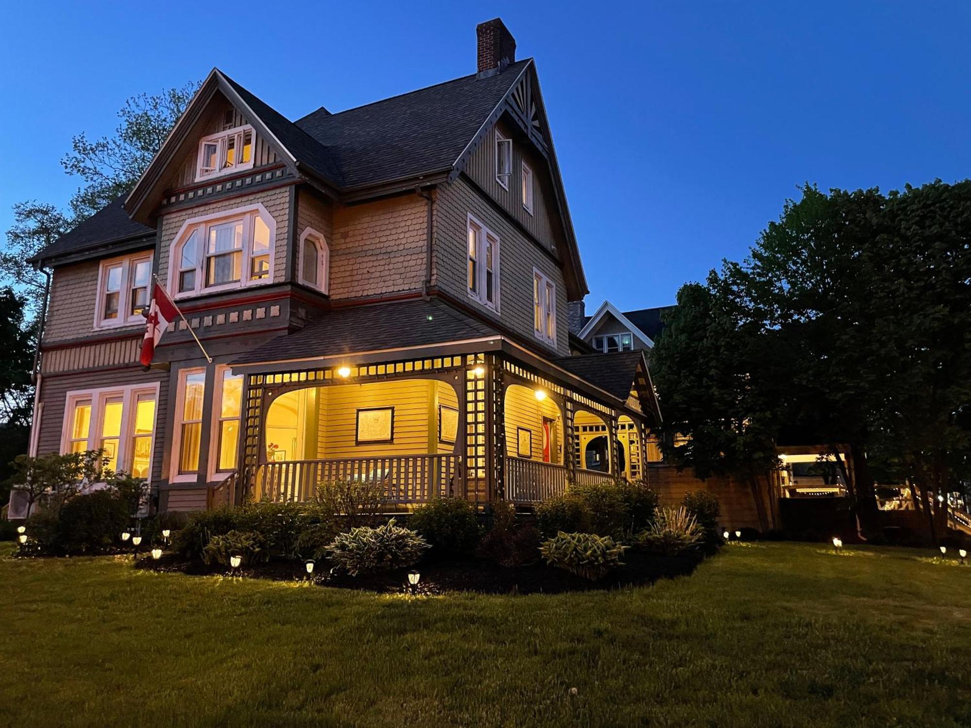 No 1 Grafton Inn Charlottetown Dış mekan fotoğraf