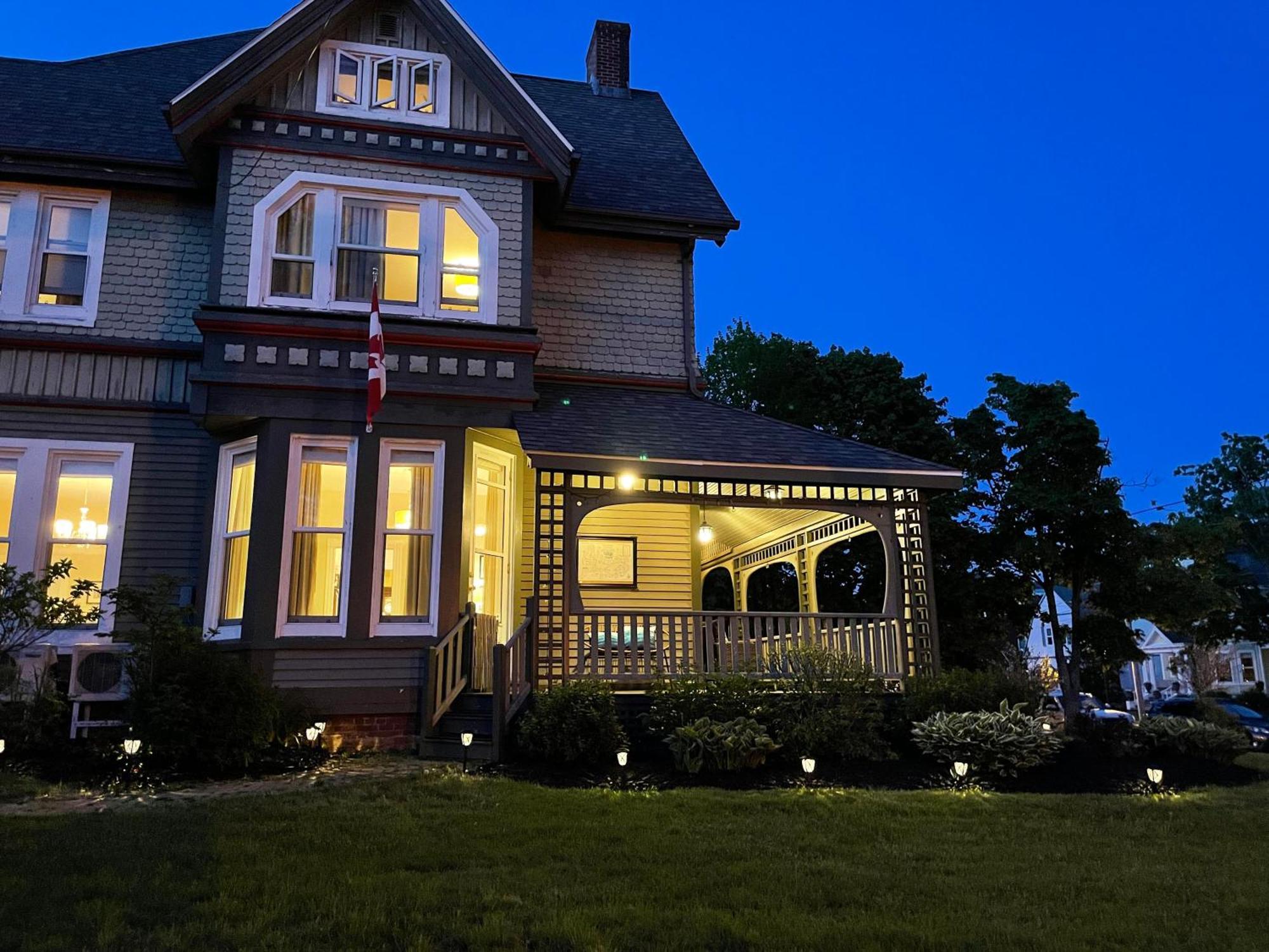 No 1 Grafton Inn Charlottetown Dış mekan fotoğraf